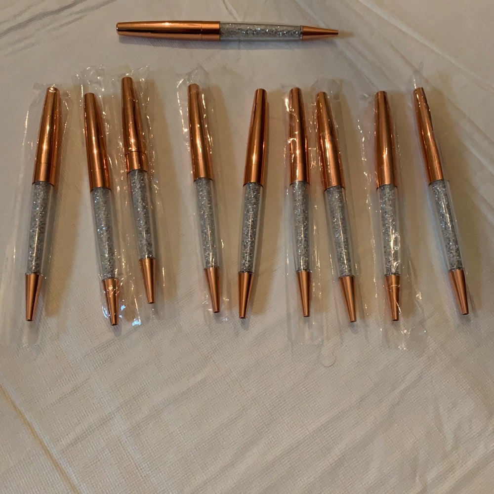 Cute Pen with crystals inside.